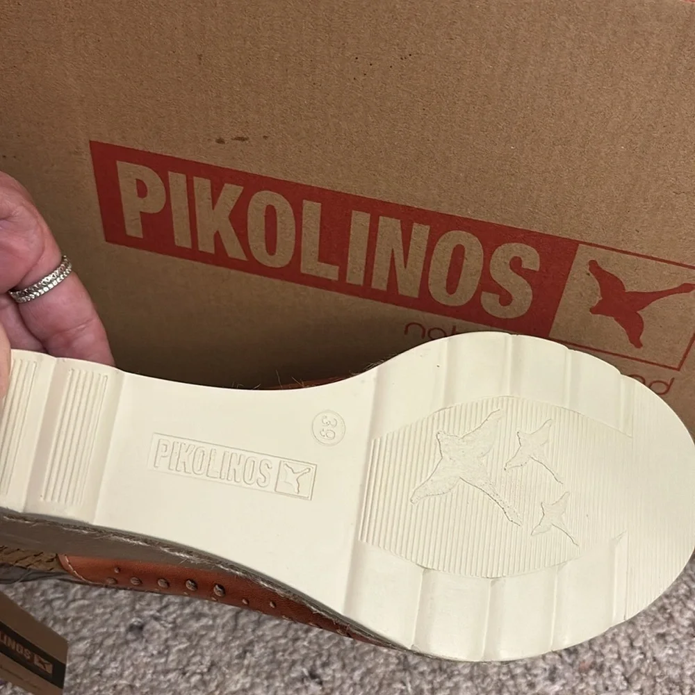 NWT Pikolinos Flamingo Wedges Size 39/9